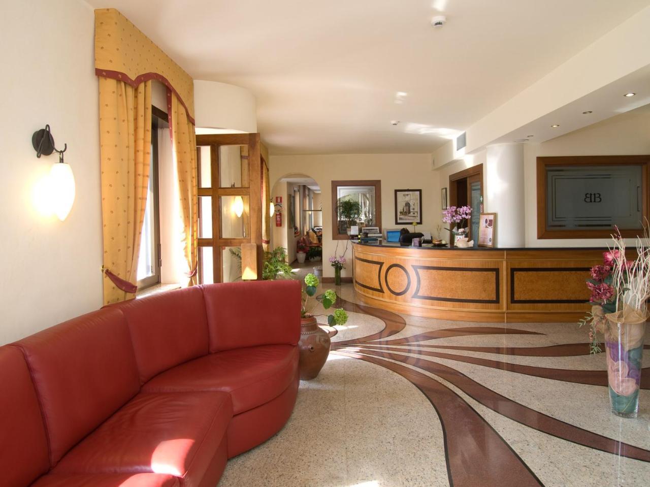 Hotel Bellavista Мальчезине Экстерьер фото